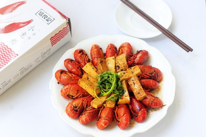 千葉豆腐燜小龍蝦的做法-麻辣味燜菜譜-易網健康養生網 千葉豆腐燜小龍蝦的做法-麻辣味燜菜譜
