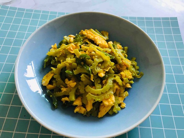 苦瓜炒蛋的做法-家常味炒菜譜-易網健康養生網 苦瓜炒蛋的做法-家常味炒菜譜