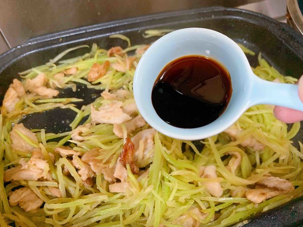 萵苣絲炒五花肉的做法-家常味炒菜譜-易網(wǎng)健康養(yǎng)生網(wǎng) 萵苣絲炒五花肉的做法-家常味炒菜譜