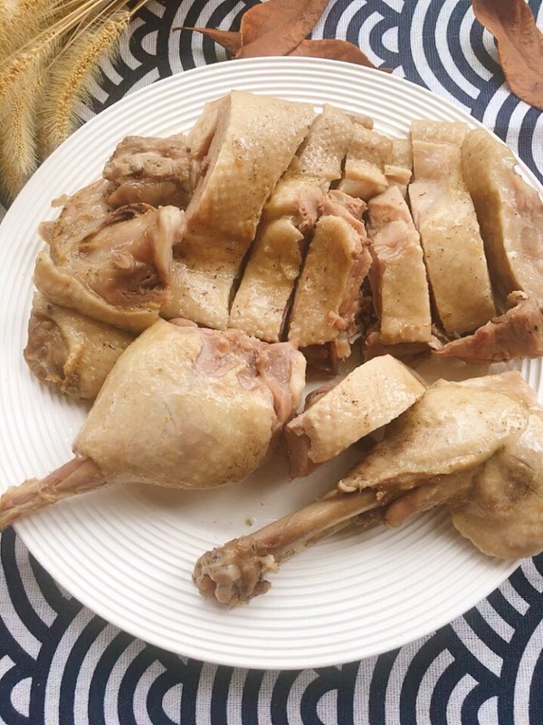 鹽水鴨的做法-咸鮮味鹵菜譜-易網健康養生網 鹽水鴨的做法-咸鮮味鹵菜譜