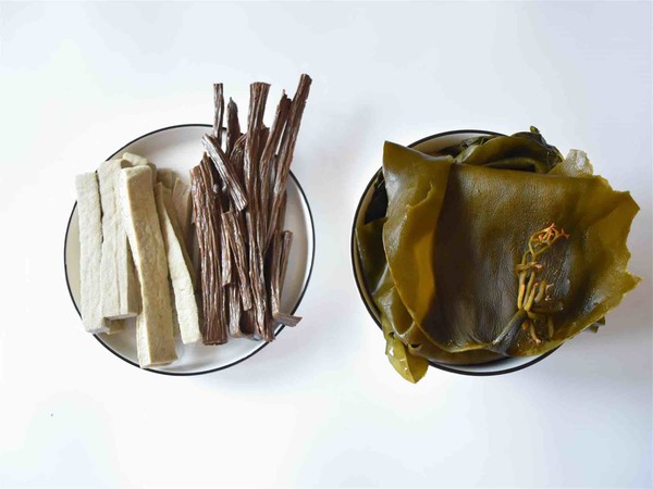 鹵海帶豆腐干的做法-其它口味鹵菜譜-易網<a href=http://m.logojc.com/ target=_blank class=infotextkey>健康養生</a>網 鹵海帶豆腐干的做法-其它口味鹵菜譜