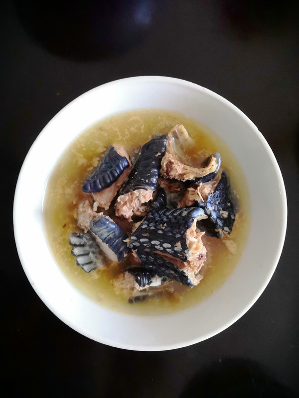 火腿肉燉烏梢蛇的做法-咸鮮味燉菜譜-易網健康養生網 火腿肉燉烏梢蛇的做法-咸鮮味燉菜譜