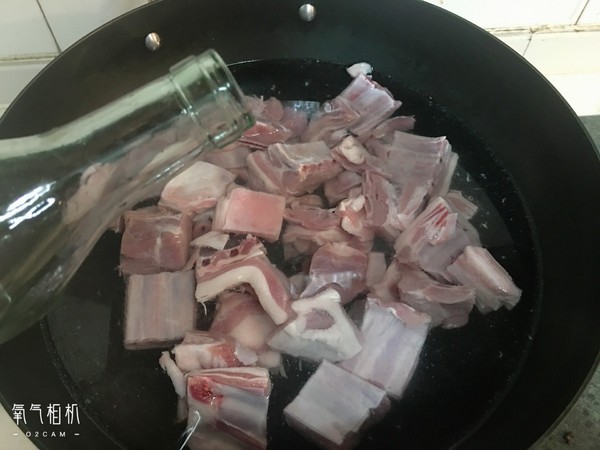 蒜香羊排的做法-蒜香味炒菜譜-易網(wǎng)健康養(yǎng)生網(wǎng) 蒜香羊排的做法-蒜香味炒菜譜