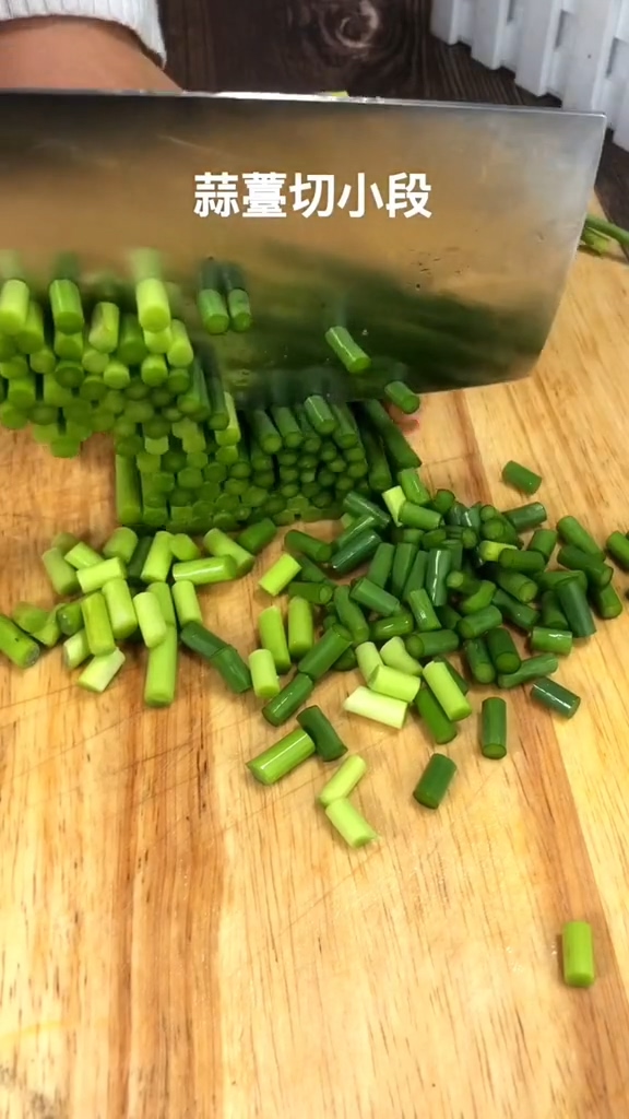 肉末蒜薹的做法-咸鮮味炒菜譜-易網<a href=http://m.logojc.com/ target=_blank class=infotextkey>健康養生</a>網 肉末蒜薹的做法-咸鮮味炒菜譜