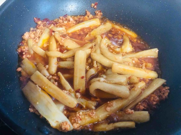 茄子這樣做,比肉還好吃,不一樣的肉沫茄子的做法-酸甜味炒菜譜-易網健康養生網 茄子這樣做,比肉還好吃,不一樣的肉沫茄子的做法-酸甜味炒菜譜