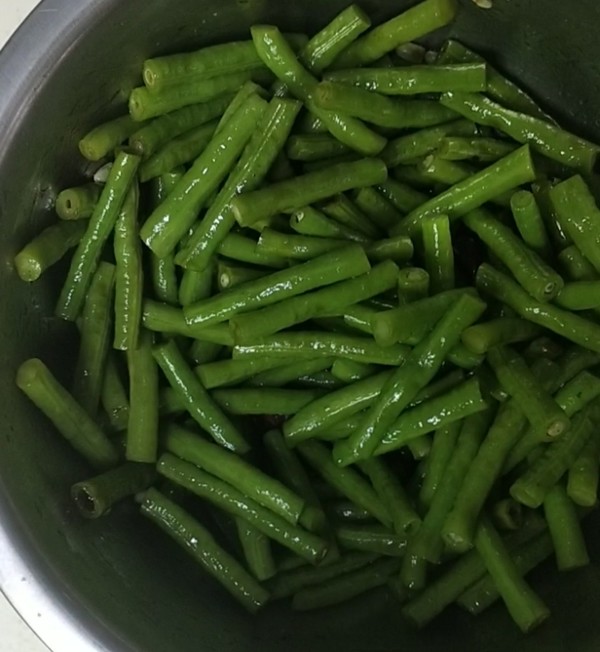 涼拌豇豆角的做法-咸鮮味拌菜譜-易網健康養生網 涼拌豇豆角的做法-咸鮮味拌菜譜