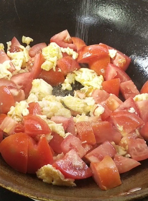 番茄炒雞蛋的做法-咸鮮味炒菜譜