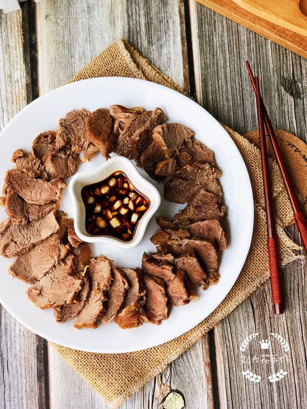 家庭版醬牛肉的做法-家常味燉菜譜-易網健康養(yǎng)生網 家庭版醬牛肉的做法-家常味燉菜譜