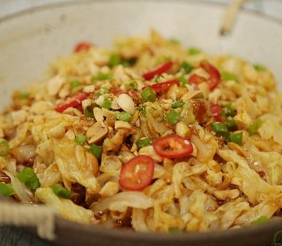 涼拌白菜的做法-家常味拌菜譜-易網(wǎng)健康養(yǎng)生網(wǎng) 涼拌白菜的做法-家常味拌菜譜