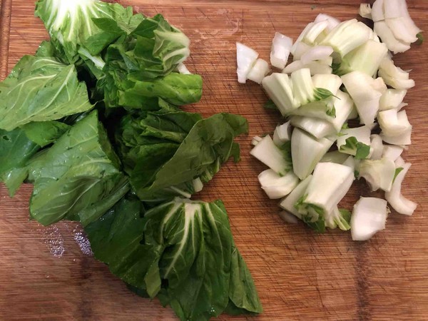 油渣青菜的做法-家常味炒菜譜-易網(wǎng)<a href=http://m.logojc.com/ target=_blank class=infotextkey>健康養(yǎng)生</a>網(wǎng) 油渣青菜的做法-家常味炒菜譜