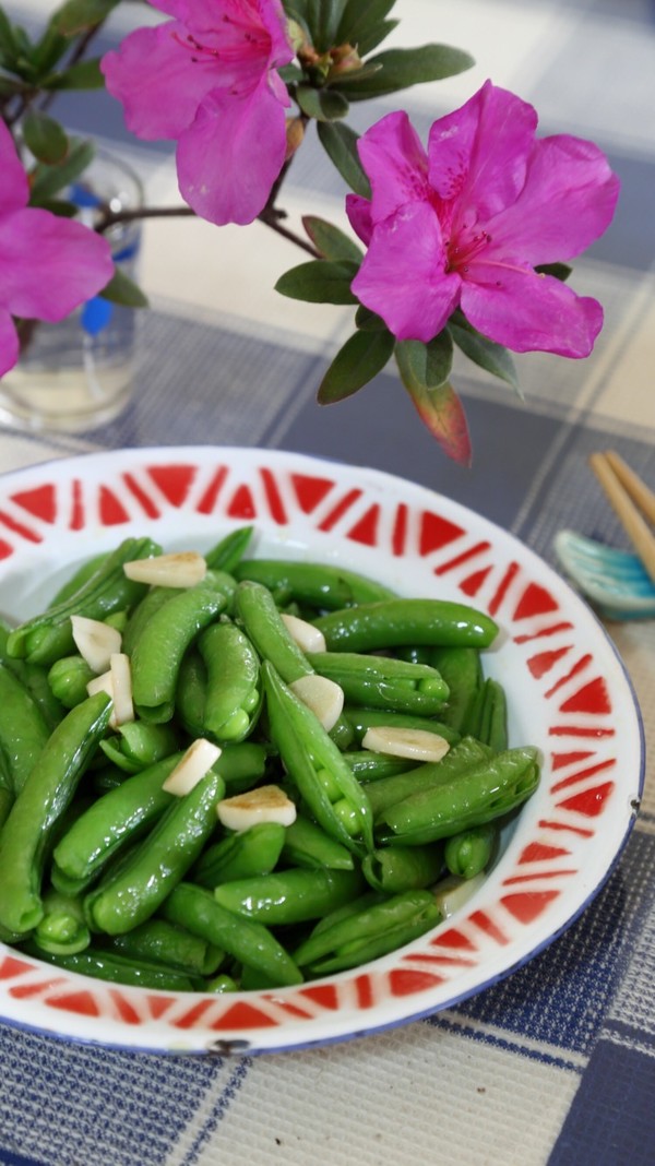 蒜香甜豆的做法-家常味炒菜譜-易網健康養生網 蒜香甜豆的做法-家常味炒菜譜