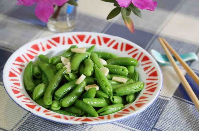 蒜香甜豆的做法-家常味炒菜譜-易網健康養生網 蒜香甜豆的做法-家常味炒菜譜