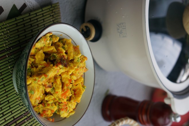 蔬丁炒蛋的做法-家常味炒菜譜