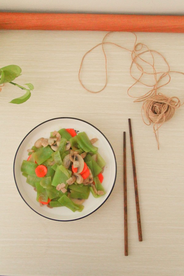 油茶籽油炒三鮮的做法-咸鮮味炒菜譜