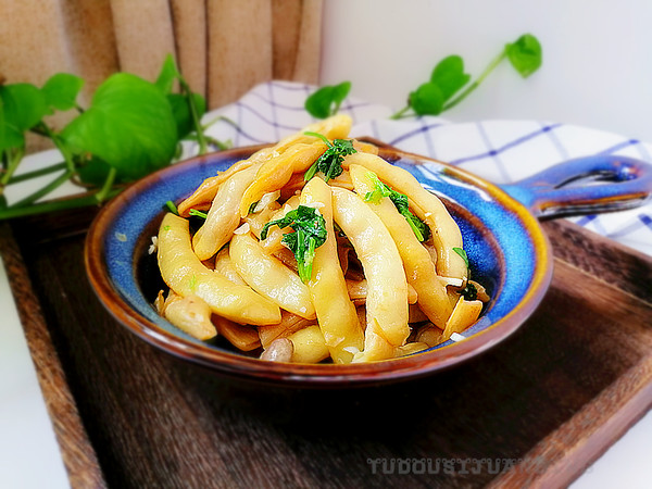 蒜香黃金勾的做法-蒜香味燉菜譜