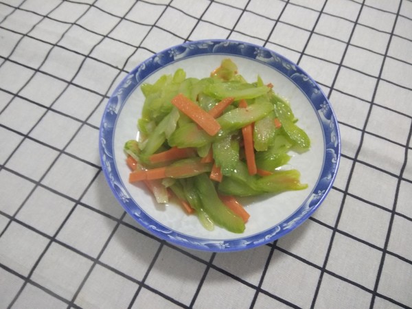 炒西芹的做法-咸鮮味炒菜譜