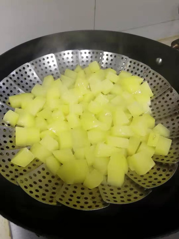 湖北武穴特色-自制Q彈土豆丸子的做法-家常味煮菜譜-易網健康養生網 湖北武穴特色-自制Q彈土豆丸子的做法-家常味煮菜譜