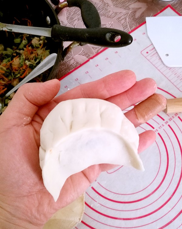 白菜蒸餃的做法-咸鮮味蒸菜譜-易網(wǎng)健康養(yǎng)生網(wǎng) 白菜蒸餃的做法-咸鮮味蒸菜譜