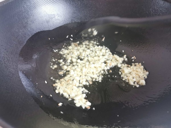 蒜蓉粉絲蒸娃娃菜的做法-蒜香味蒸菜譜-易網健康養生網 蒜蓉粉絲蒸娃娃菜的做法-蒜香味蒸菜譜