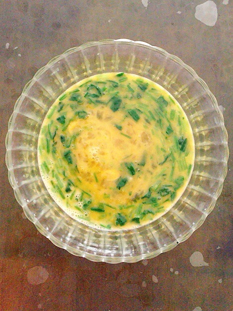 菠菜蛋燒的做法-咸鮮味煎菜譜-易網健康養生網 菠菜蛋燒的做法-咸鮮味煎菜譜