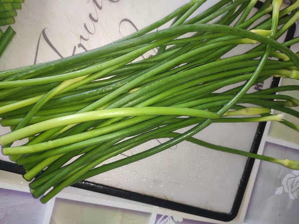 蒜薹炒雞蛋的做法-咸鮮味炒菜譜-易網<a href=http://m.logojc.com/ target=_blank class=infotextkey>健康養生</a>網 蒜薹炒雞蛋的做法-咸鮮味炒菜譜