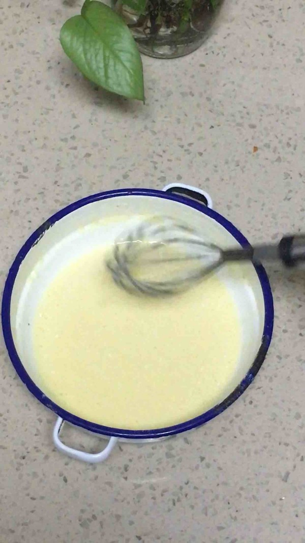 香酥多春魚的做法-家常味炸菜譜