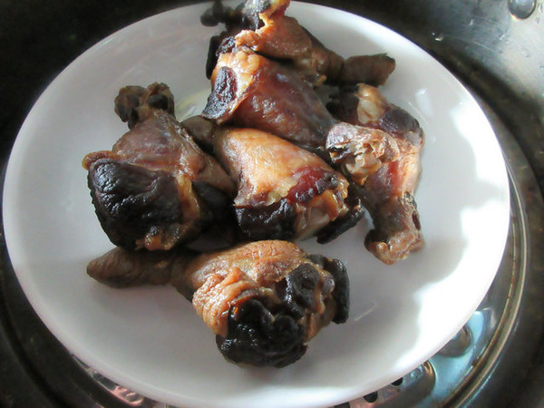 蒸醬小雞腿的做法-醬香味蒸菜譜-易網健康養生網 蒸醬小雞腿的做法-醬香味蒸菜譜