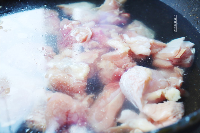 新疆大盤雞的做法-家常味炒菜譜