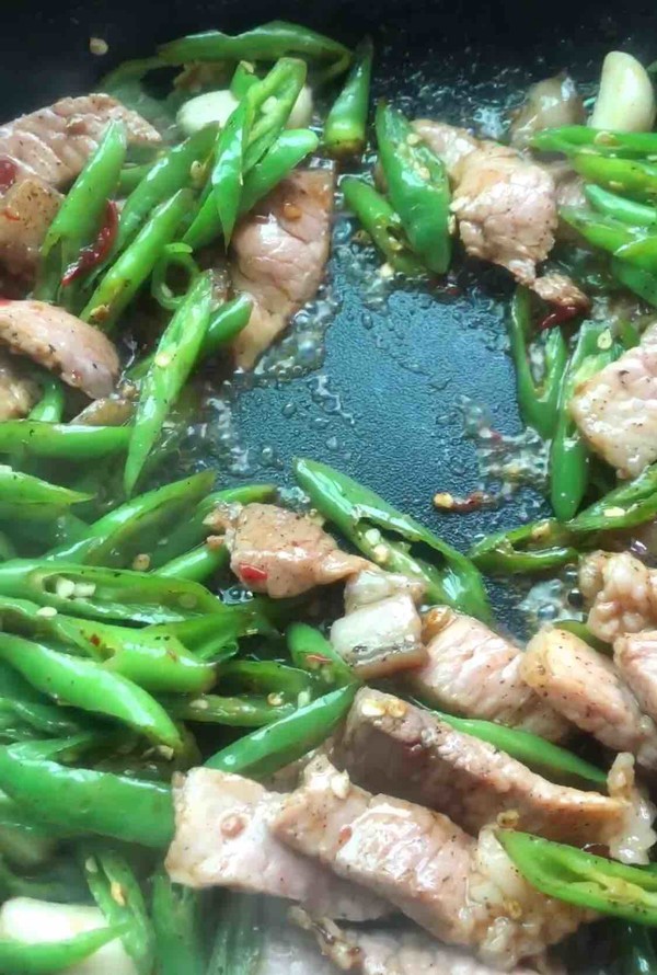 小炒肉的做法-家常味炒菜譜-易網健康養生網 小炒肉的做法-家常味炒菜譜