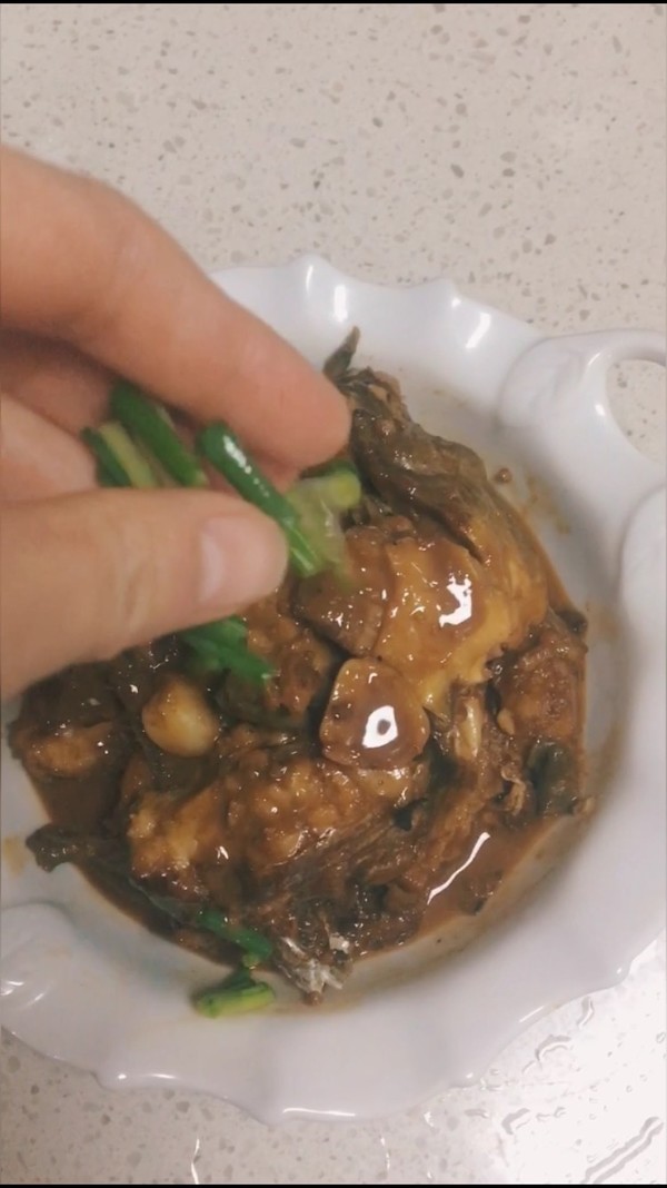 燒鯰魚的做法-咸鮮味燒菜譜-易網健康養生網 燒鯰魚的做法-咸鮮味燒菜譜