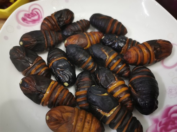 干煸蠶蛹的做法-香辣味炒菜譜-易網健康養生網 干煸蠶蛹的做法-香辣味炒菜譜