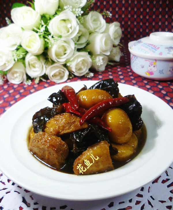 黑木耳栗子燒小素雞的做法-家常味燒菜譜