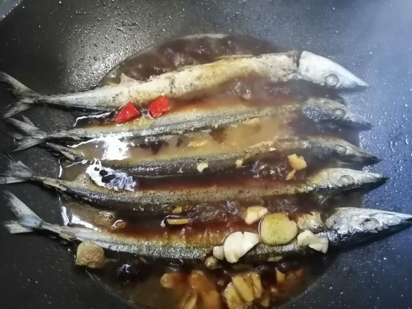 XO醬秋刀魚的做法-咸鮮味燒菜譜-易網健康養生網 XO醬秋刀魚的做法-咸鮮味燒菜譜