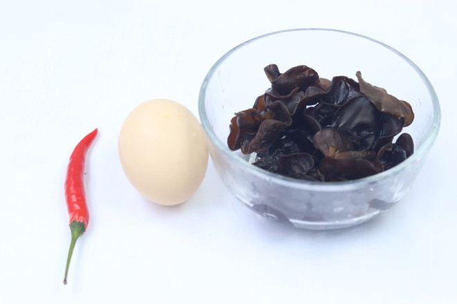 雞蛋木耳炒菠菜的做法-家常味炒菜譜