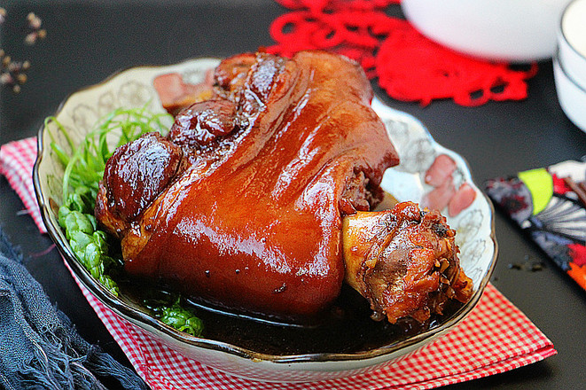 招財肘子的做法-其它口味燉菜譜-易網(wǎng)健康養(yǎng)生網(wǎng) 招財肘子的做法-其它口味燉菜譜