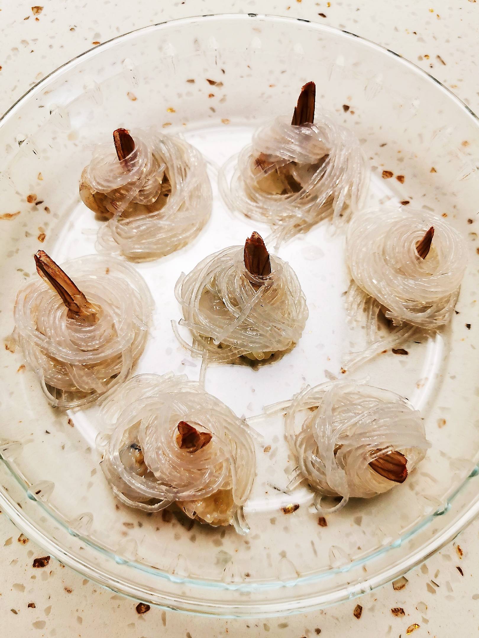 蒜蓉粉絲蒸蝦的做法-香辣味蒸菜譜-易網健康養生網 蒜蓉粉絲蒸蝦的做法-香辣味蒸菜譜