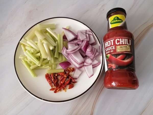 麻辣魚塊的做法-麻辣味炸菜譜-易網(wǎng)<a href=http://m.logojc.com/ target=_blank class=infotextkey>健康養(yǎng)生</a>網(wǎng) 麻辣魚塊的做法-麻辣味炸菜譜