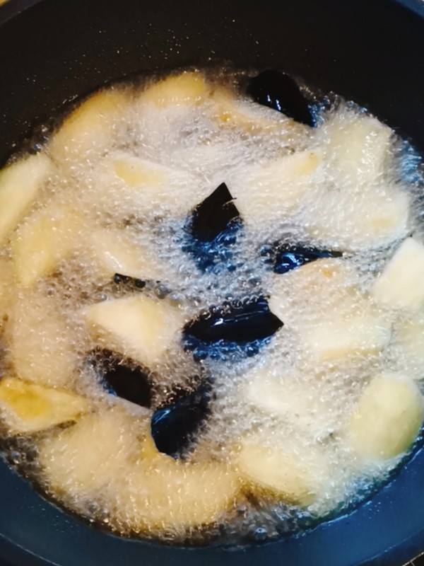 醬燒茄子的做法-醬香味燒菜譜-易網健康養生網 醬燒茄子的做法-醬香味燒菜譜