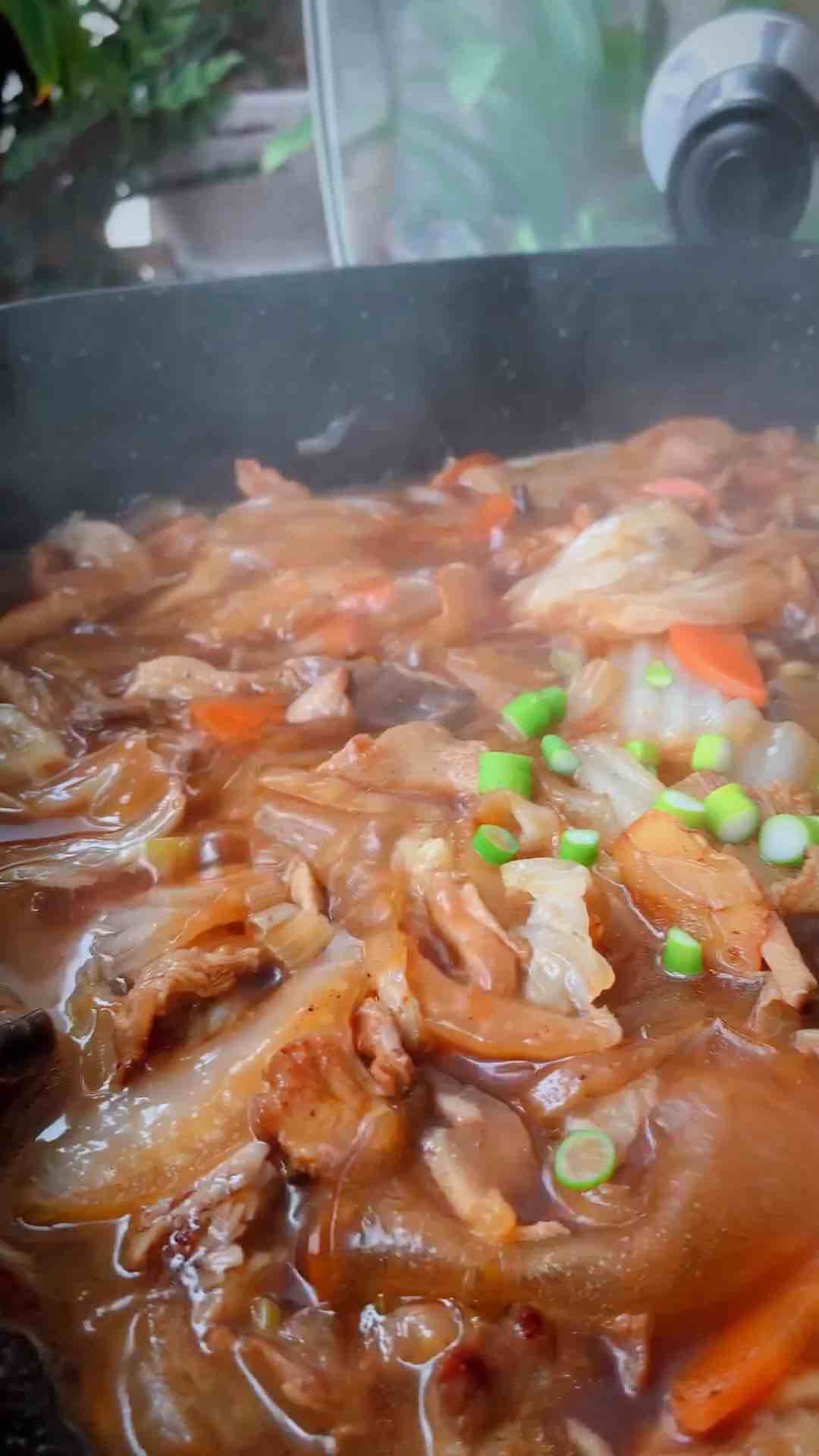 白菜粉皮五花肉的做法-咸鮮味燉菜譜-易網健康養生網 白菜粉皮五花肉的做法-咸鮮味燉菜譜