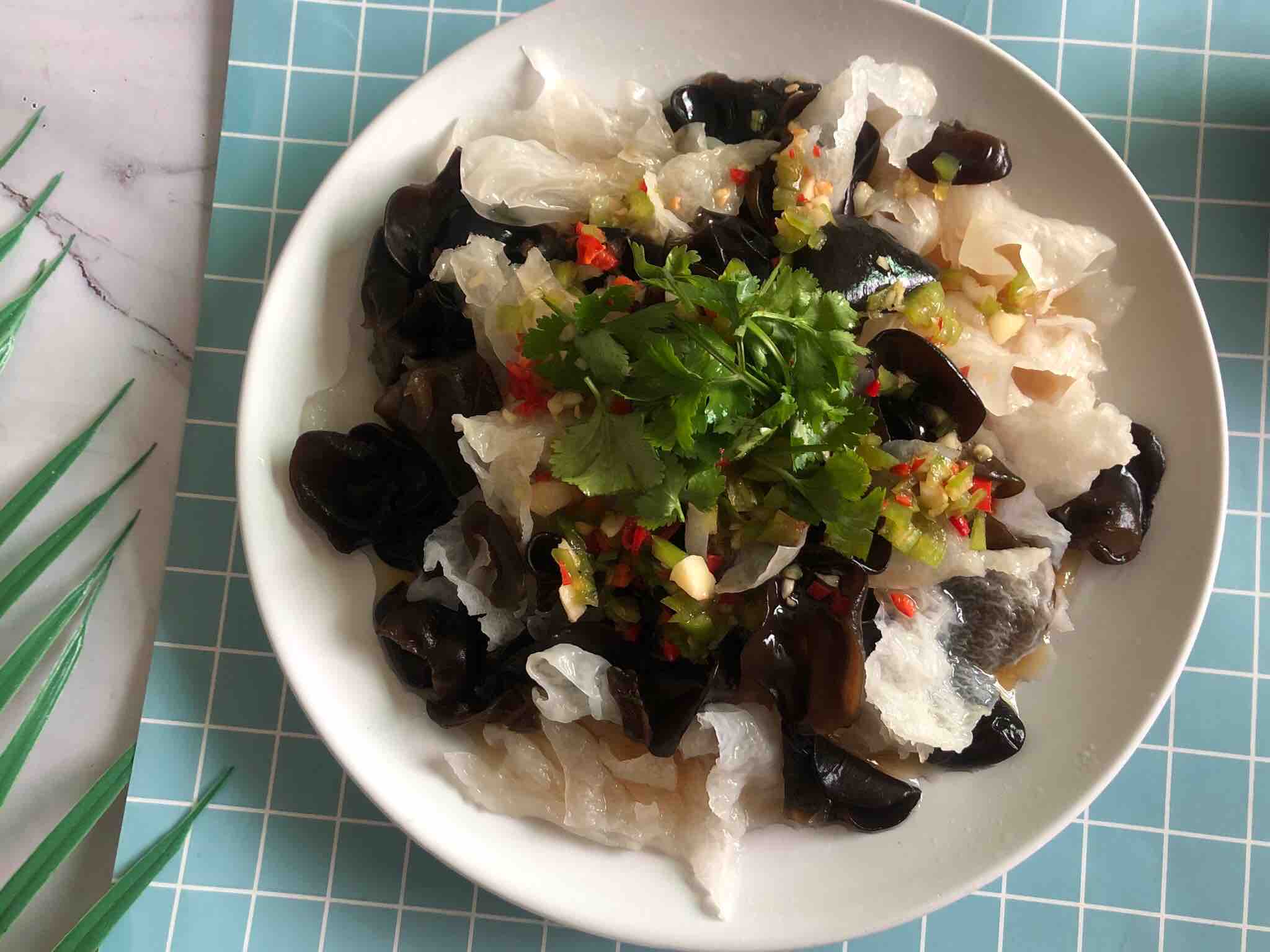 涼拌雙耳的做法-家常味拌菜譜-易網健康養生網 涼拌雙耳的做法-家常味拌菜譜