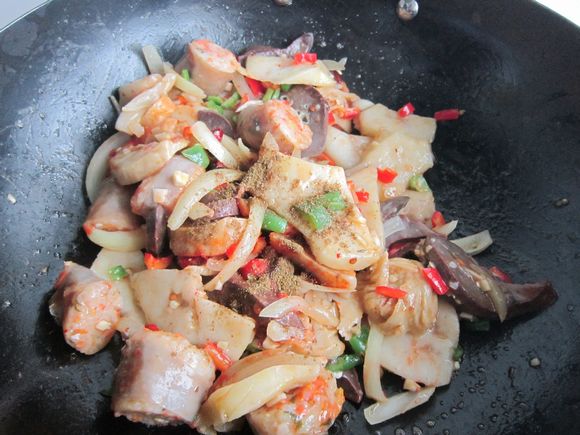 爆炒面肺子的做法-香辣味炒菜譜-易網(wǎng)健康養(yǎng)生網(wǎng) 爆炒面肺子的做法-香辣味炒菜譜