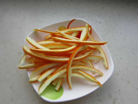 橙子皮拌青蘿卜絲的做法-家常味拌菜譜-易網健康養生網 橙子皮拌青蘿卜絲的做法-家常味拌菜譜