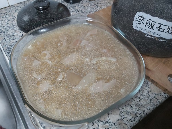 自制豬皮凍的做法-家常味砂鍋菜譜-易網(wǎng)健康養(yǎng)生網(wǎng) 自制豬皮凍的做法-家常味砂鍋菜譜