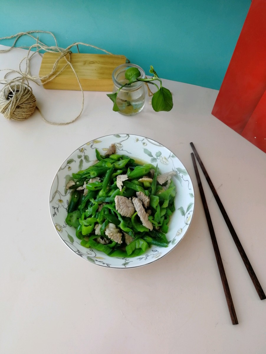 青椒炒肉絲的做法-咸鮮味炒菜譜