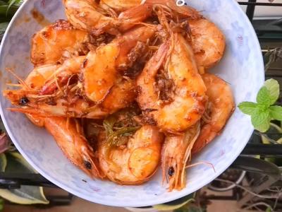 蒜蓉燜大蝦的做法-家常味炒菜譜