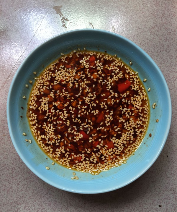 涼拌雞絲的做法-酸辣味拌菜譜