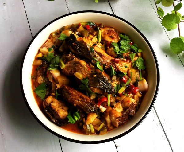 泡兒菜燒草魚(yú)的做法-酸辣味燒菜譜-易網(wǎng)健康養(yǎng)生網(wǎng) 泡兒菜燒草魚(yú)的做法-酸辣味燒菜譜