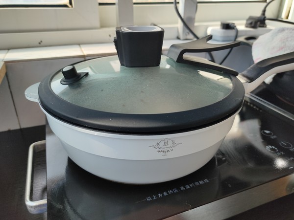 醬香土豆燉雞的做法-家常味燉菜譜-易網(wǎng)健康養(yǎng)生網(wǎng) 醬香土豆燉雞的做法-家常味燉菜譜