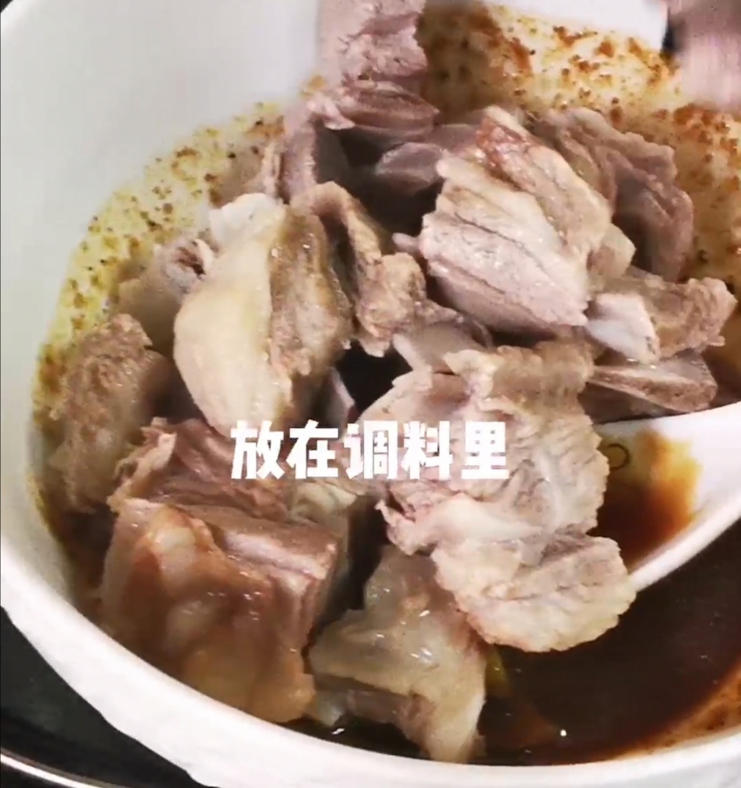 烤羊小排的做法-家常味烤菜譜-易網健康養生網 烤羊小排的做法-家常味烤菜譜