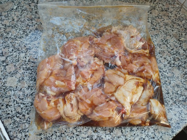 醬香土豆燉雞的做法-家常味燉菜譜-易網(wǎng)健康養(yǎng)生網(wǎng) 醬香土豆燉雞的做法-家常味燉菜譜